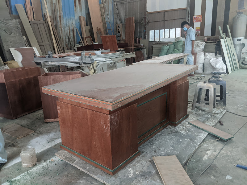 Gia Công Kệ Bàn PU Trường Học Nha Trang